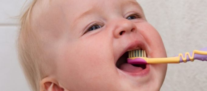 Zahnarzt Selters Zähneputzen Kleinkinder